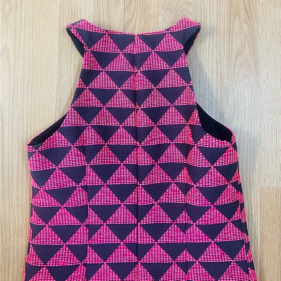 Trina Turk Dresses Size 4. Pink & black geometric pattern. Halter. EUC. Lined. - Picture 5 of 8